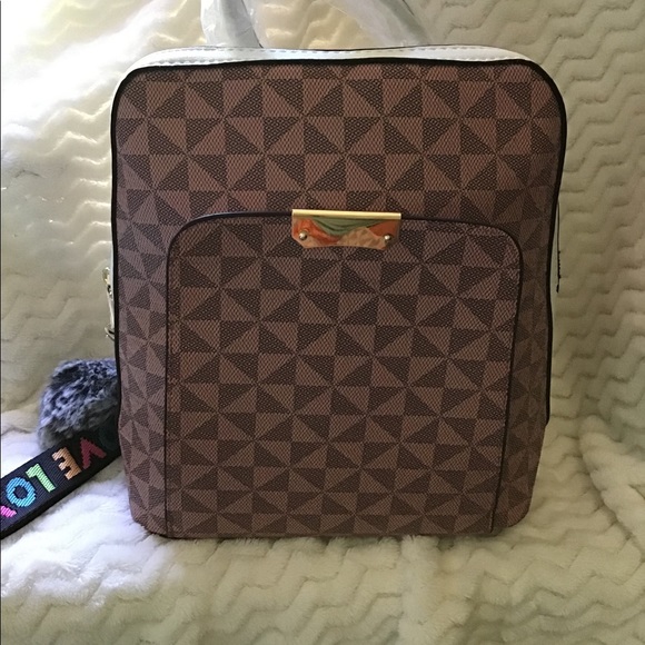 Backpack - Picture 3 of 3